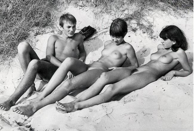 Nudism gallery PureNudism naked vintage nudists Nudism gallery PureNudism naked vintage nudists